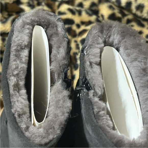 Overland Black Leather Boots with Buckle NWOT - Picture 7 of 9